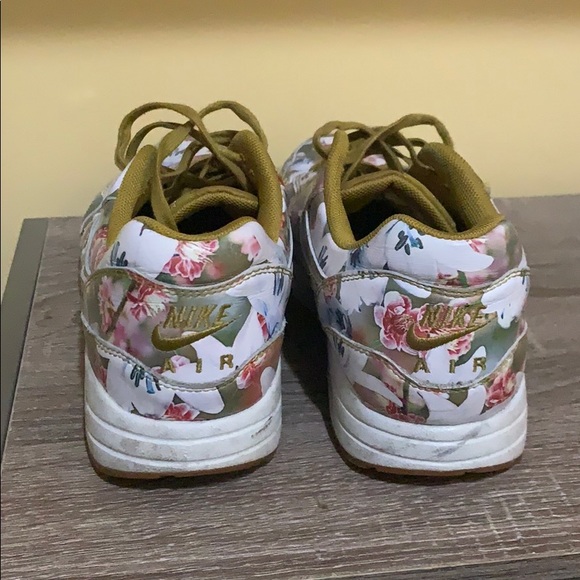 Nike WMNS Air Max 1 Ultra - Milan - Picture 6 of 8